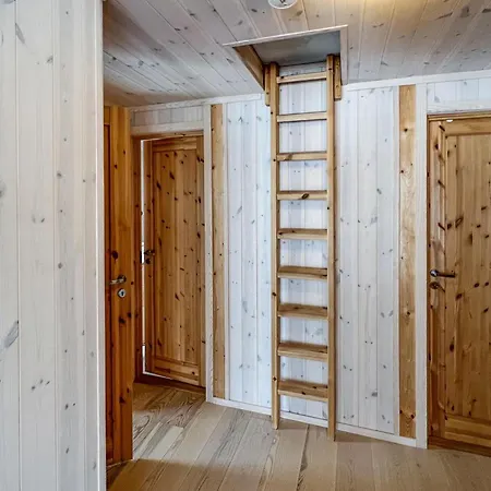 Hotel 3 Bedroom In 4*